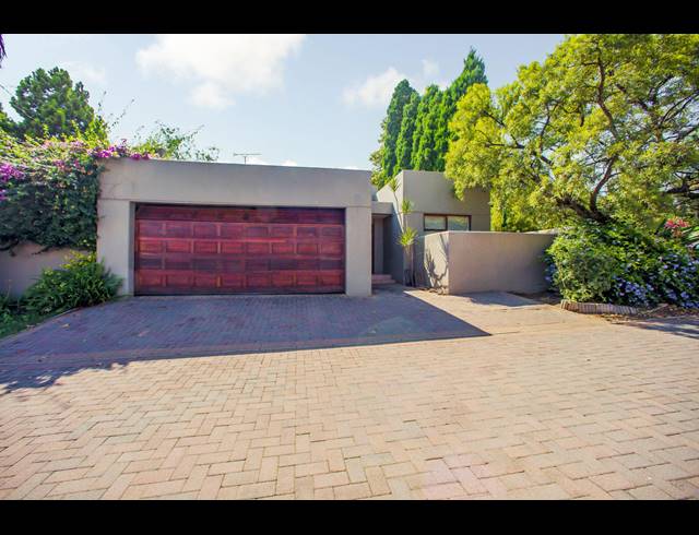 3 BEDROOM HOUSE FOR SALE IN CEDAR LAKES